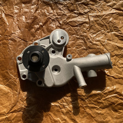 Pompe à eau pour moteur diesel ISUZU 6HH1 6HE1 OEM 8943934473 Garantie 6 mois